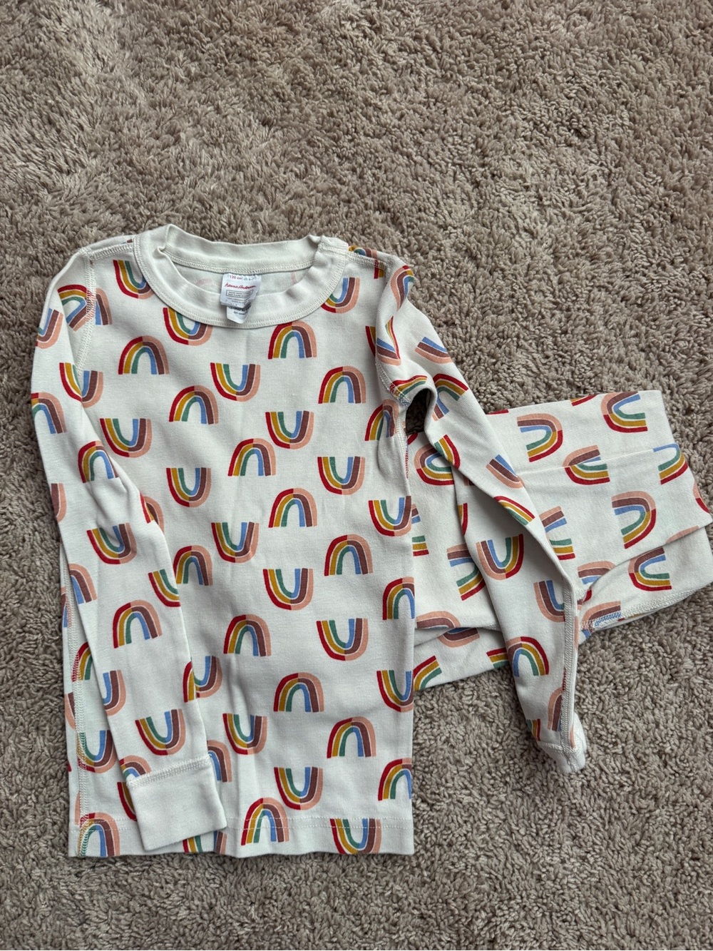 Hanna Andersson Cream Long-Sleeve Pajama Set with Rainbow Print